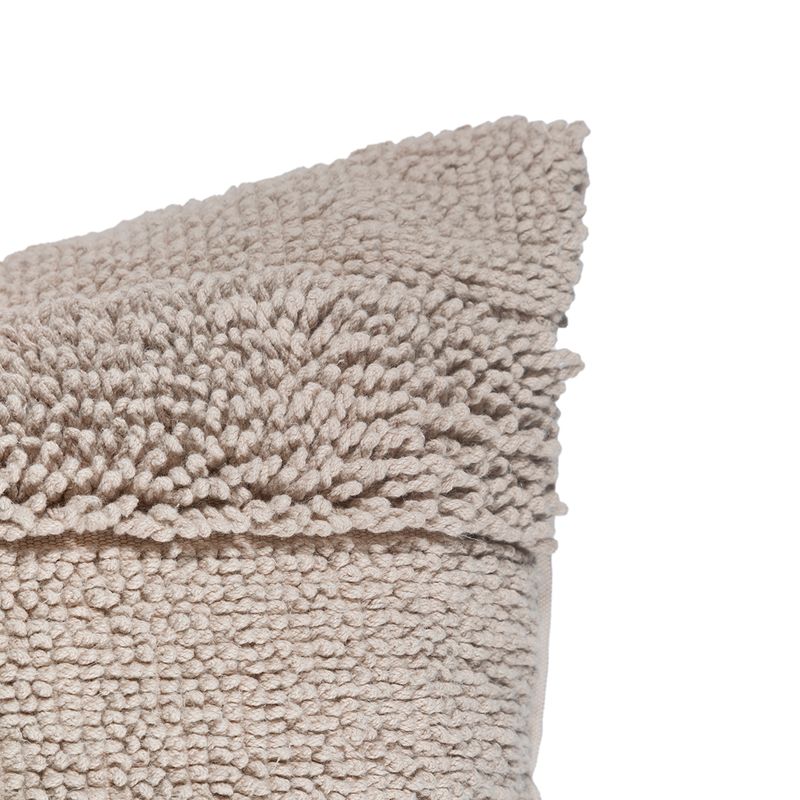 MO27914---Cojin-Loop-Tulum-Taupe-50x50-3
