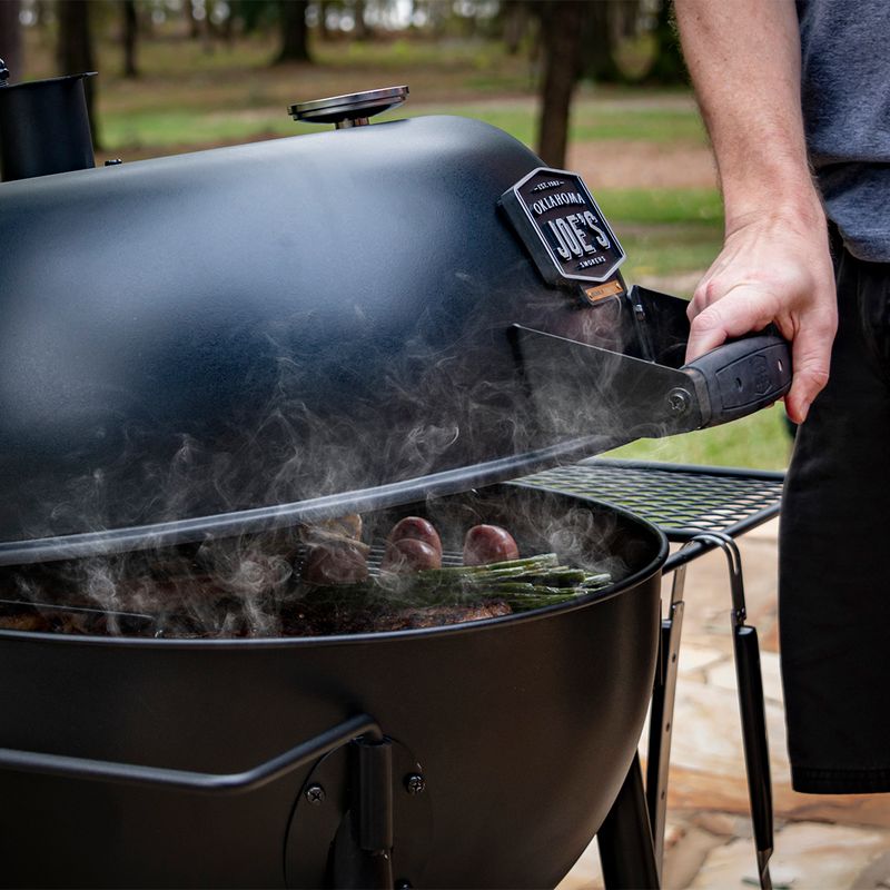 MO28246_okj-kettle-charcoal-grill_5